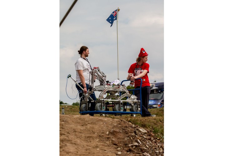 Konkurencje były oceniane przez specjalistów z sektora kosmicznego. 
<br>European Rover Challenge 2015, Jeden z łazików podczas zawodów. <br><br>fot. (cat) PAP/Michał Walczak
