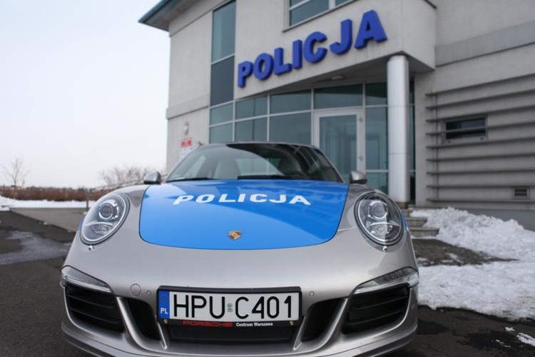 Porsche w barwach polskiej policji