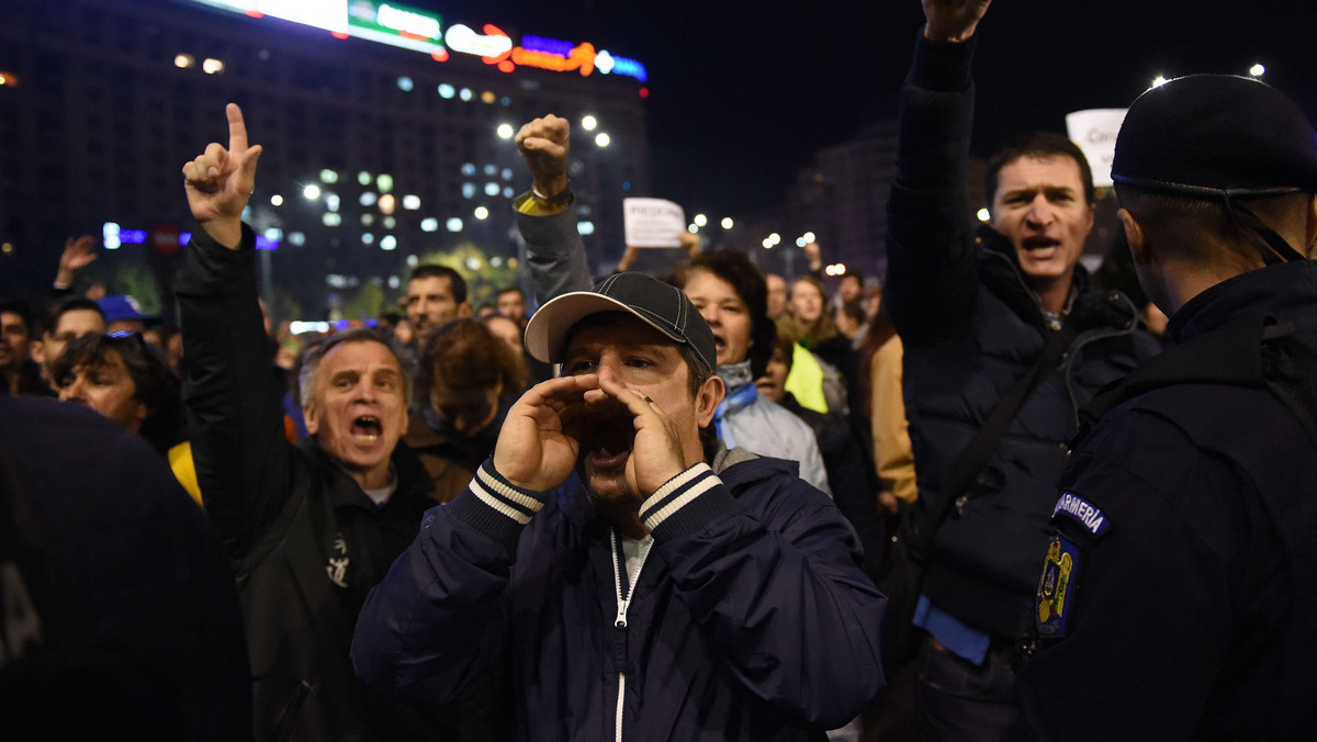 ROMANIA-ACCIDENT-FIRE-PROTEST