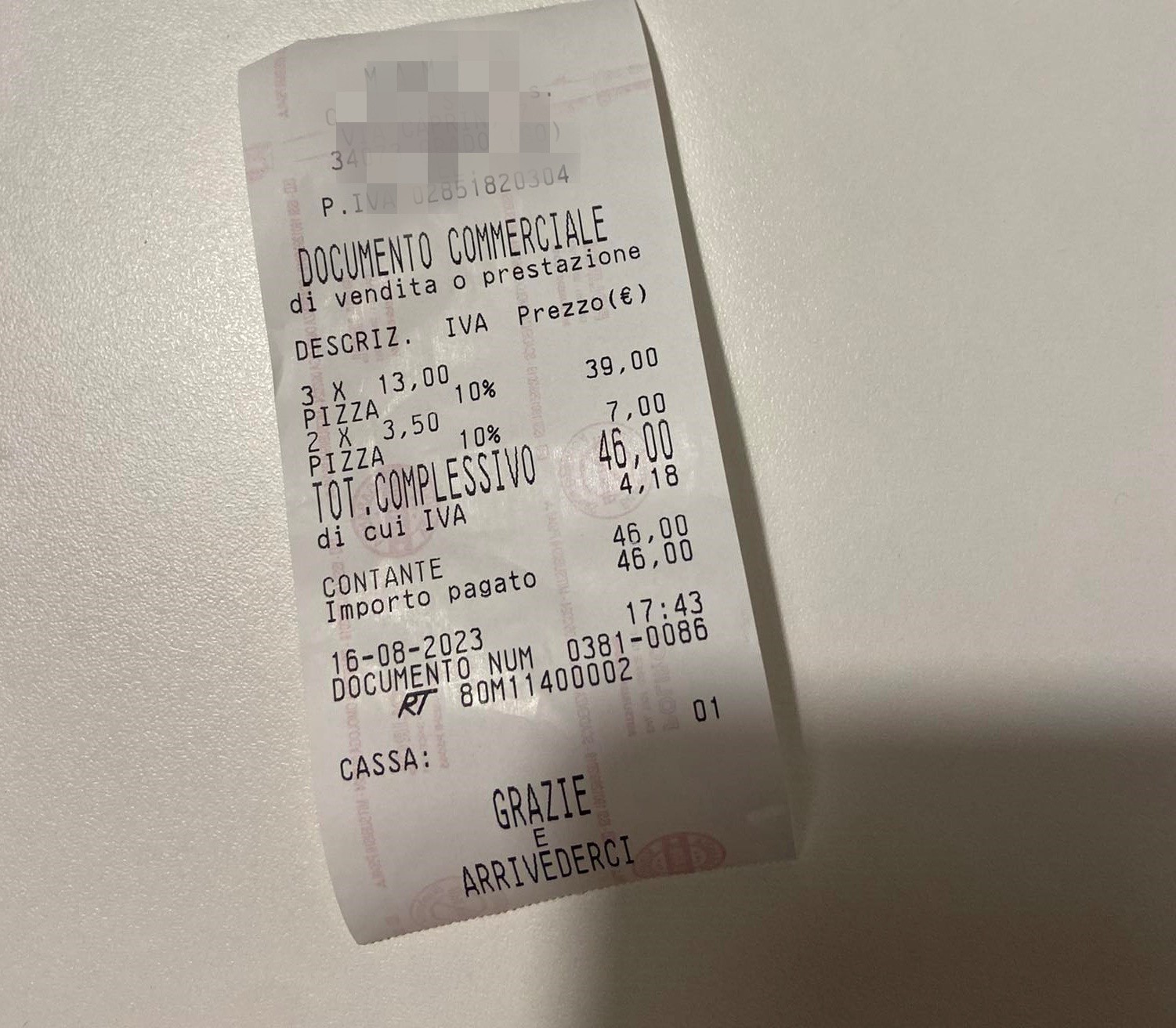 Účet za jedlo so sebou.