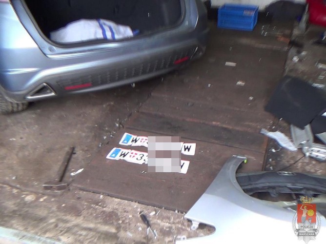 Gang polskich złodziei rozbity. Ukradli w Austrii tysiąc aut