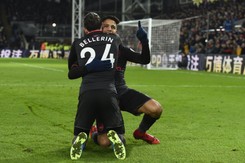 Liga angielska: Zwycięstwo Arsenalu, Wenger wyrównał rekord Fergusona