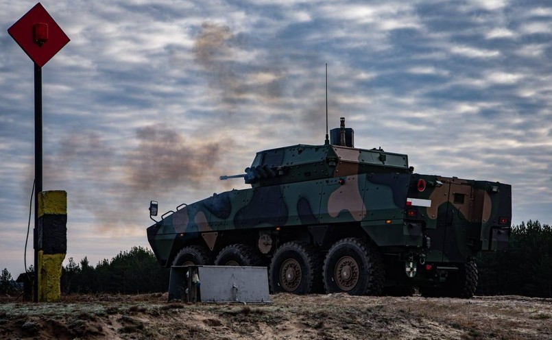 Rosomak z wieżą ZSSW-30 polskiej konstrukcji