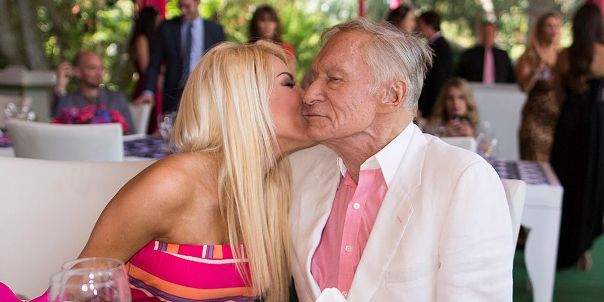 Crystal Harris i Hugh Hefner na imprezie Playboya w 2013 roku