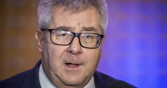 Ryszard Czarnecki: uważam, że dosyć tego, aby politycy ...