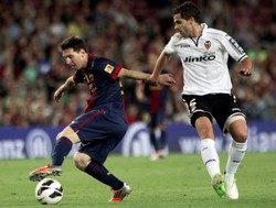 Barcelona nie wie, co zrobić ze stadionem. Zapyta kibiców