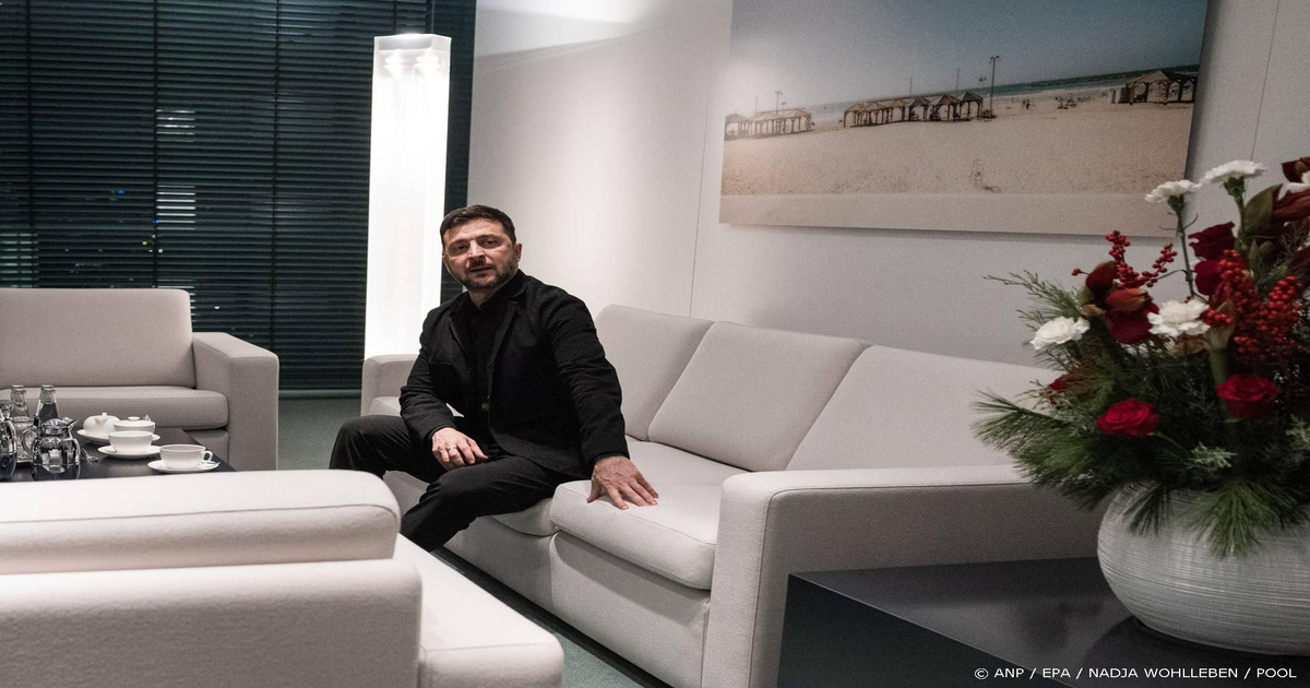 Zelensky-Nog-geen-ideaal-vredesplan-Oekra-ne-eist-sterke-garanties-van-VS