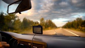 Nawigacja samochodowa - jak wybrać najlepszą? To musisz wiedzieć przed zakupem