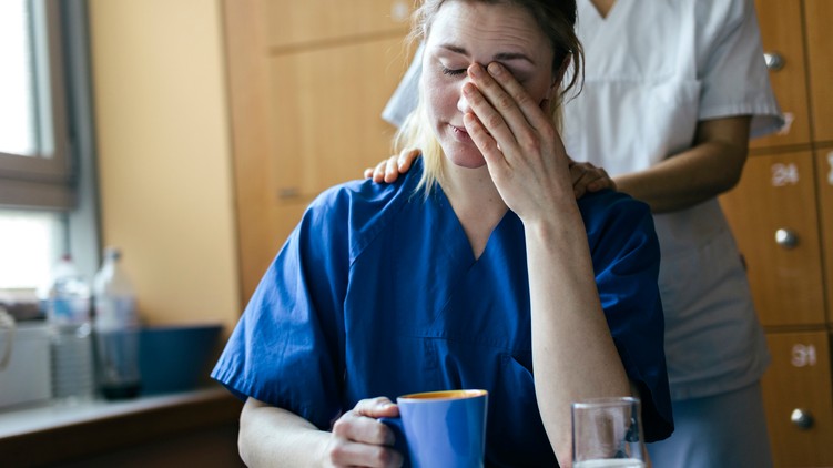 GettyImages-nővér-orvos-fáradt