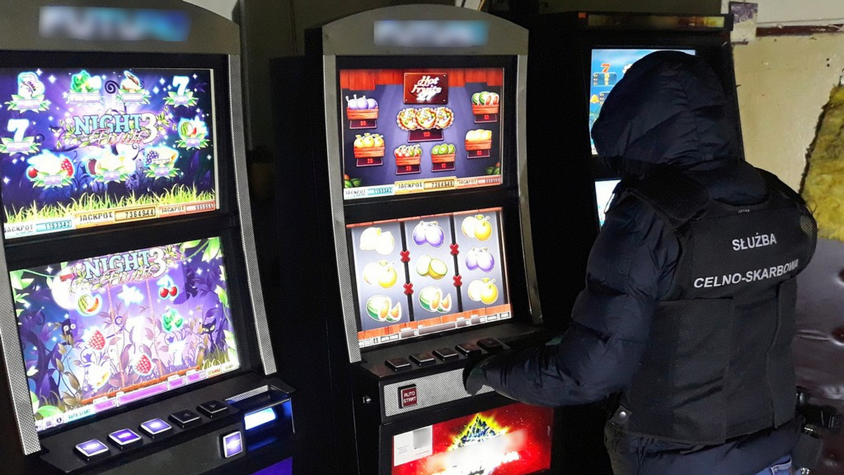 Łomża: zlikwidowali nielegalny salon gier hazardowych