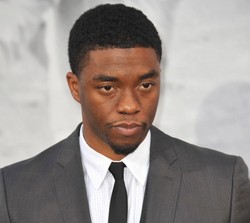 Chadwick Boseman to nowy James Brown – podobny?