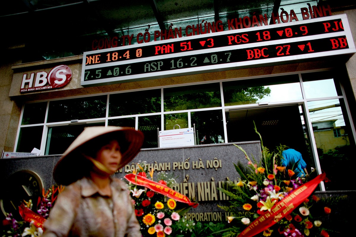 Giełda w Hanoi. Fot. Bloomberg