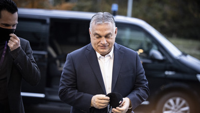 Orbán Viktor: virgácsot kapok, és félnek tőlem a krampuszok – videó