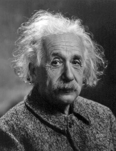 7. Fizyk Albert Einstein zmarł w 1955 roku w wieku 76 lat. W 2011 roku zarobił 10 milionów dolarów.