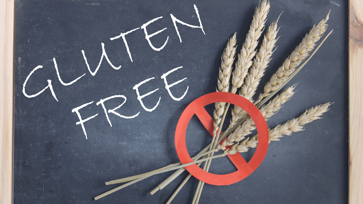 Gluten nie ma dobrej prasy, znika z menu wielu osób. Ale czy warto go unikać ot tak, na wszelki wypadek? Wokół diety bezglutenowej narosło wiele niedopowiedzeń i mitów. Zanim zaczniesz  ją stosować, zobacz, co na ten temat mówi Marta Kielak, dietetyk kliniczny, Bebio.pl. 