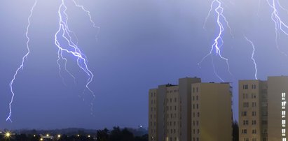 IMGW ostrzega. W tych miejscach mogą pojawić się burze