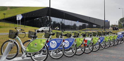 W miastach ruszają wypożyczalnie rowerów