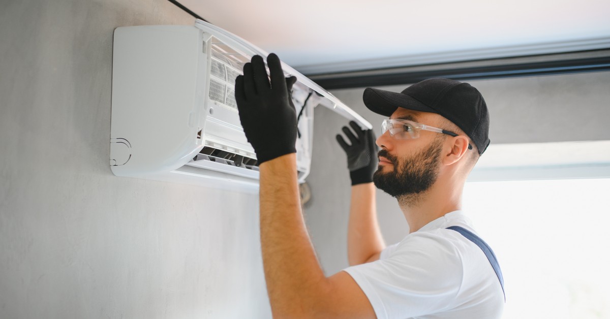 Można odzyskać cześć wydatków na montaż klimatyzacji. Dotyczy domu i mieszkania. Czasu jest niewiele. Kto odzyska pieniądze?