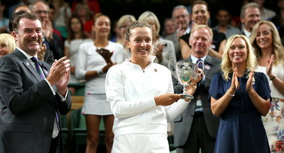 To było pierwsze ostrzeżenie dla świata. Świątek wygrała Wimbledon, chociaż wracała po paskudnej kontuzji!