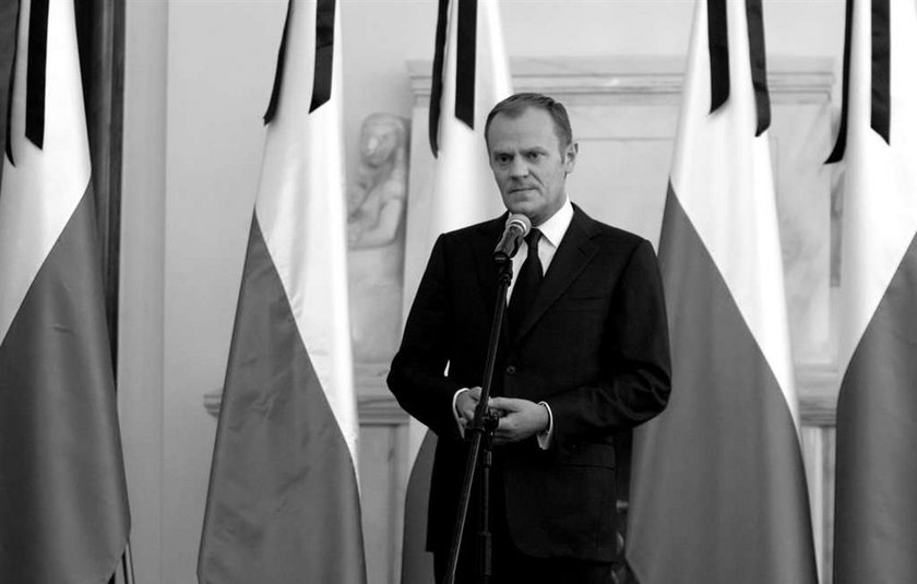 Smoleńsk - politycy i ludzie w żałobie