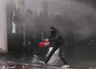 Belgia: Protest ponad 8 tys. przeciwników restrykcji sanitarnych. Interweniowała policja