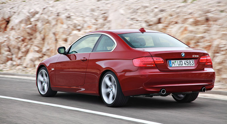 BMW odnowiona Seria 3 w wersji coupe i cabrio