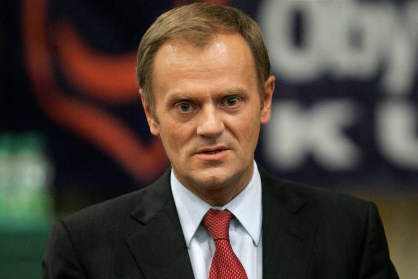 "Tusk w Smoleńsku stracił honor"