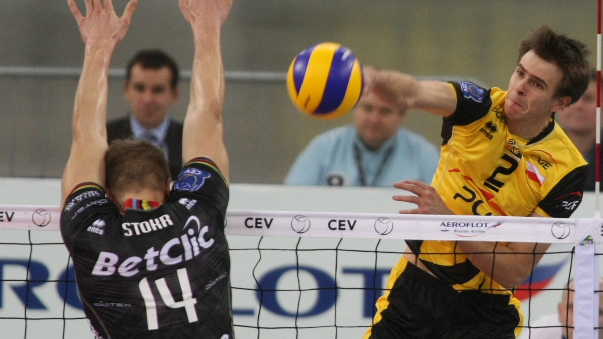 Polska prasa w samych superlatywach rozpisuje się nad znakomitym zwycięstwem Skry Bełchatów z Trentino BetClic Volley 3:0 w meczu grupy D siatkarskiej Ligi Mistrzów. Hit w Łodzi obejrzało ponad 10 tysięcy kibiców, którzy byli świadkami porażki klubowego mistrza świata i Europy z polskim zespołem.