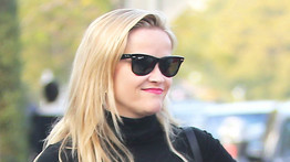Lehetetlen megkülönböztetni őket: Reese Witherspoon és a lánya megszólalásig hasonlítanak egymásra
