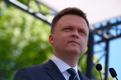 Spada poparcie dla Hołowni, rośnie dla Trzaskowskiego. Nowy SONDAŻ