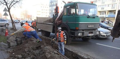 Poprawiają fuszerkę na Grunwaldzkiej