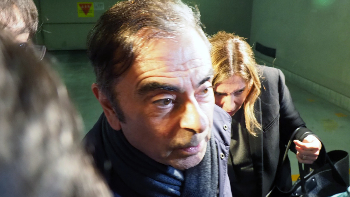 Były prezes Nissana Carlos Ghosn został ponownie aresztowany w związku z nowymi podejrzeniami nadużyć finansowych — poinformowały dziś rano czasu lokalnego japońskie media. Urzędnicy prokuratury zatrzymali Ghosna w jego domu w Tokio.