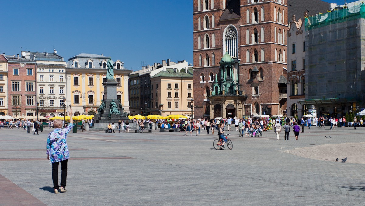 Radni Prawa i Sprawiedliwości chcą powołania nowej komisji rady miasta Krakowa, która miałaby się zajmować m.in. kontrolowaniem przygotowań wniosku o organizację Zimowych Igrzysk Olimpijskich w Krakowie w 2022 roku. Do rady miasta wpłynął już projekt uchwały w tej sprawie.