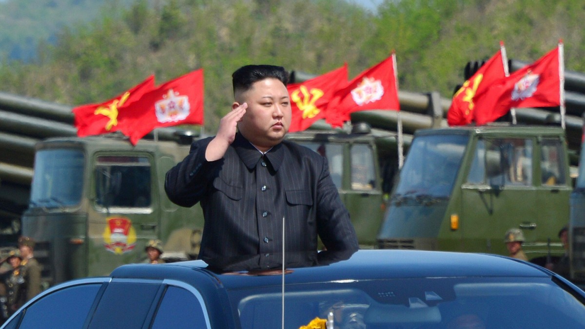 North Koreas leader Kim Jong Un watches a military drill marking the 85th anniversary of the establi