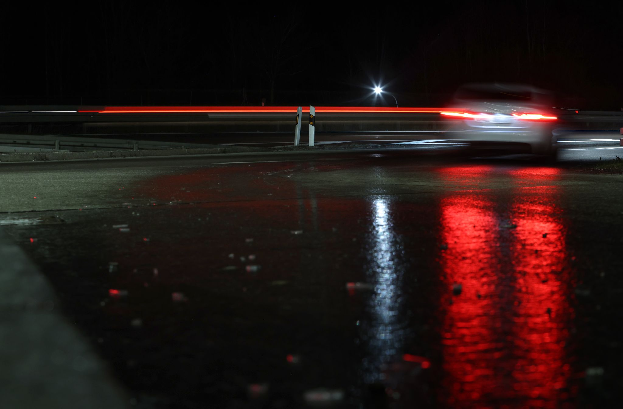 Glatte Straßen bundesweit - auch am Wochenende bleibt es rutschig