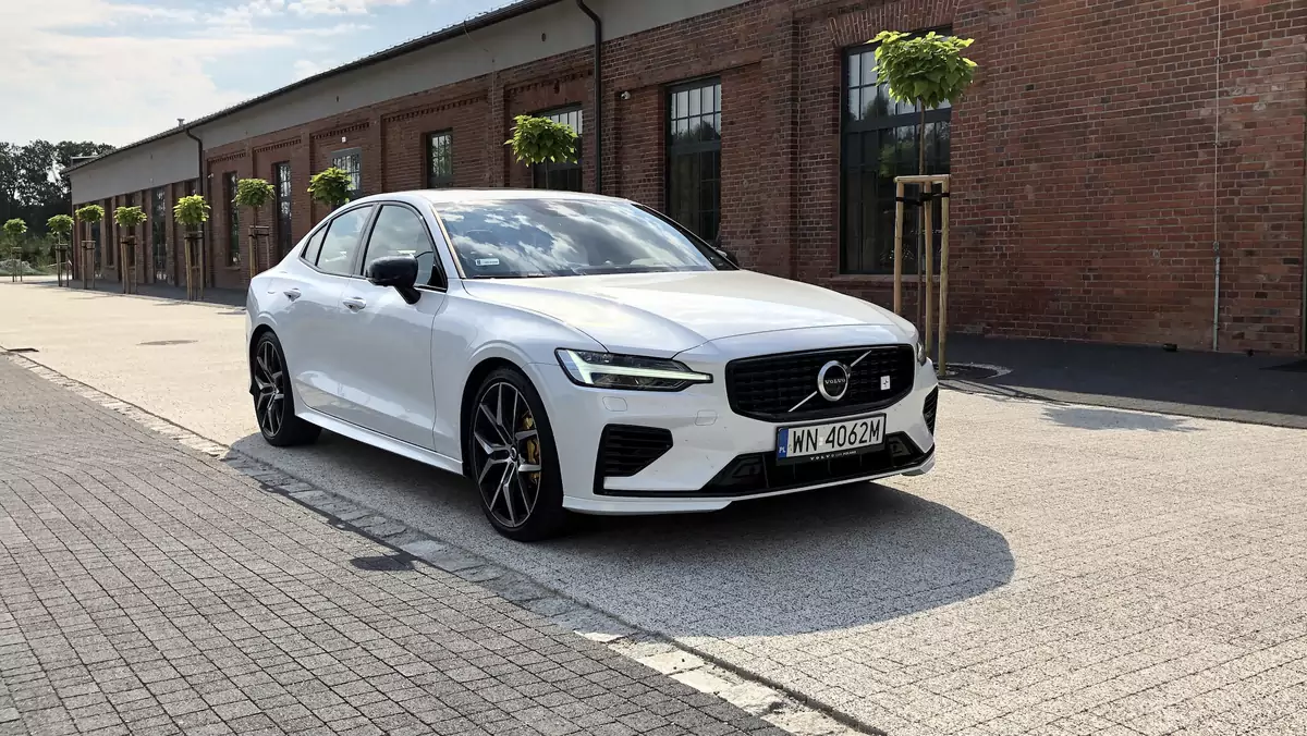 Volvo S60 T8 Polestar Engineered