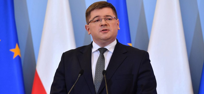 Rzymkowski o Nowak: Powinna trzymać się polityki rządu