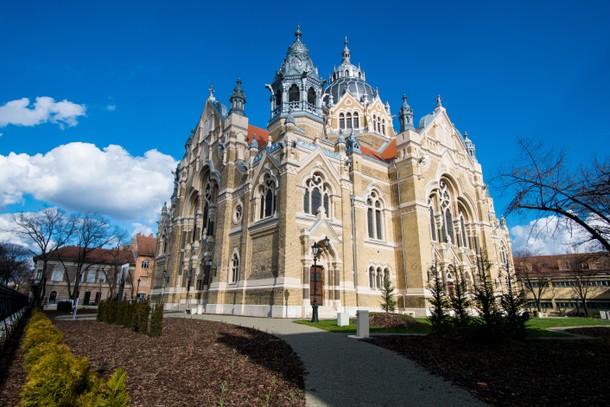 Exterior of jewish Szeged synagogue in Szeged city, Hungary