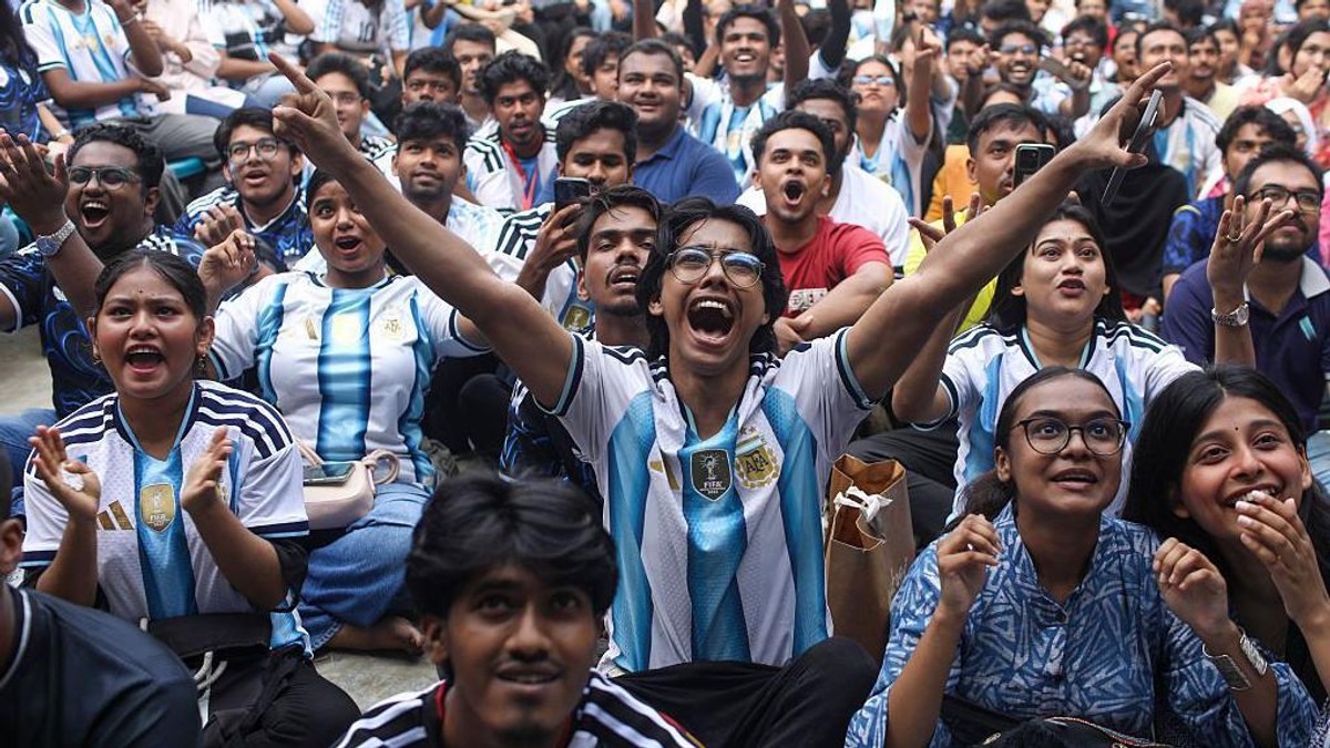 Reprezentacija Bangladeša ne učestvuje na Svetskom prvenstvu, pa su navijači u toj zemlji „usvojili" druge selekcije, poput Argentine | Foto: Getty Images