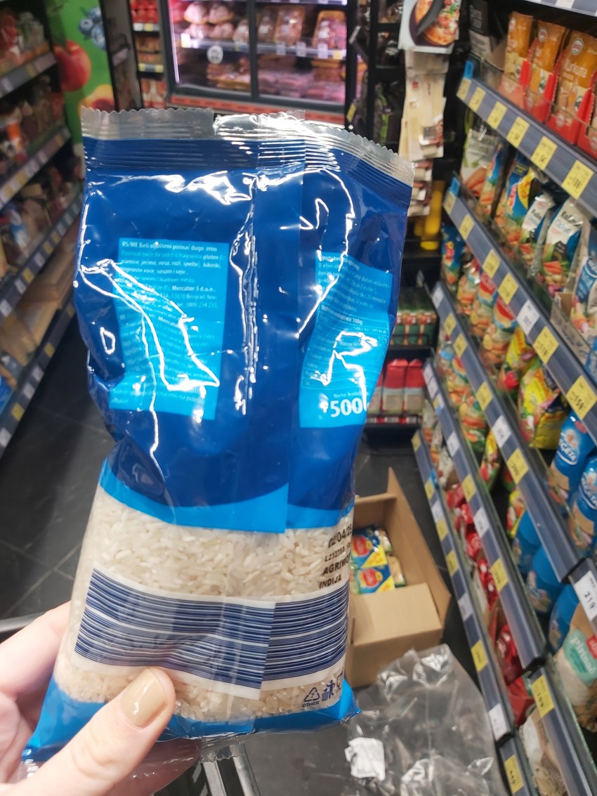 Od 2009. direktivom EU proizvođači ne moraju striktno da pune ambalažu "zaokruženom" količinom