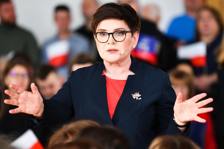 Beata Szydło podczas spotkania z wyborcami w Sandomierzu (12.03.2023).