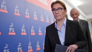 Beata Mazurek przeprasza Jurka Owsiaka. Chodzi o grafikę z Uniwersytetem WOŚP