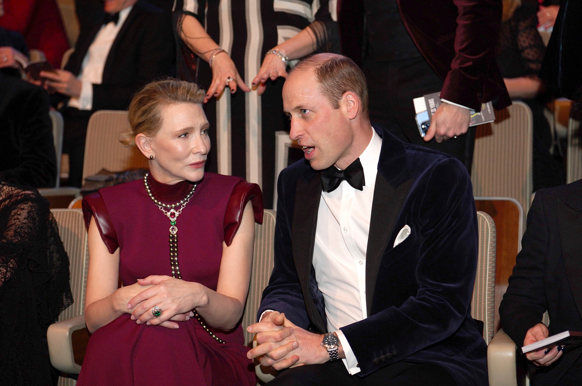 Odovzdávanie cien BAFTA - princ William a Cate Blanchett.