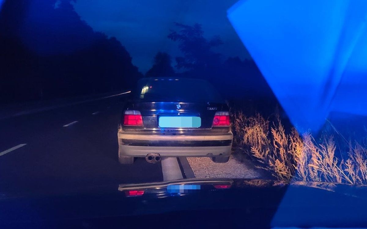 Driftował zdezelowanym BMW po drogach publicznych