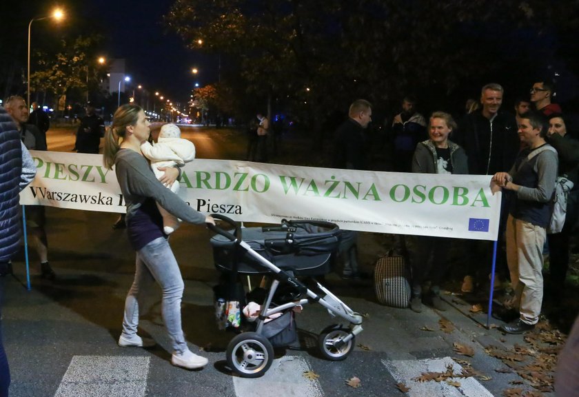 Czołowe miejsca co roku zajmujemy także w liczbie śmiertelnych wypadków na drogach