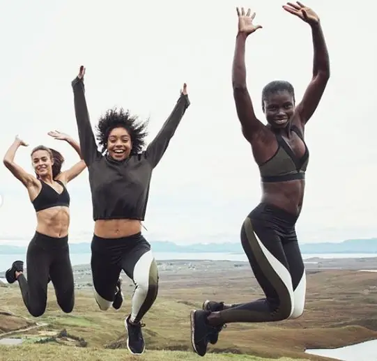 Sportowa stylówka to również motywacja do ruszenia się z kanapy / fot. H&amp;M