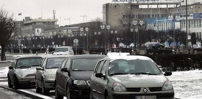 Nie zabierajcie nam parkingów!