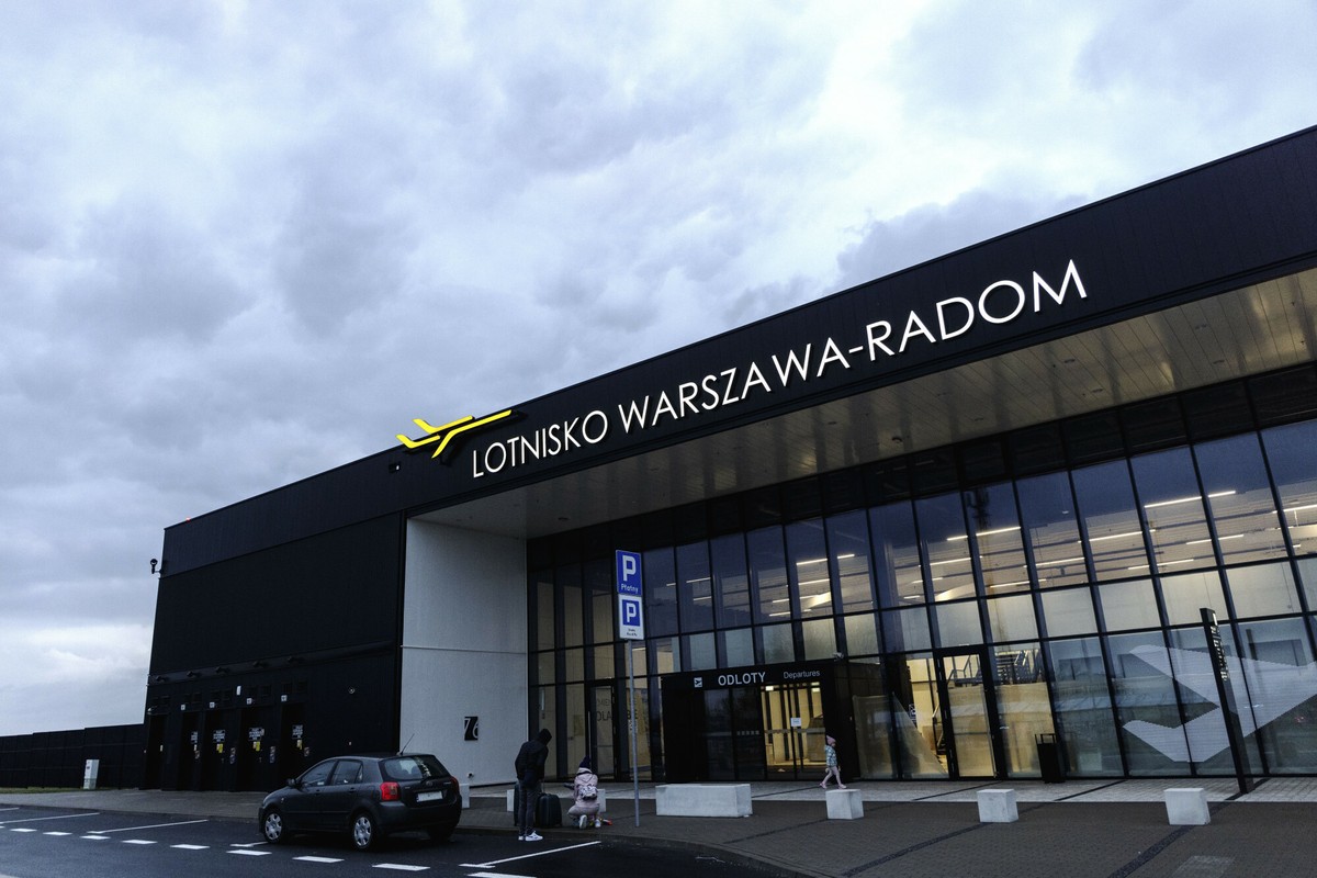Lotnisko w Radomiu notuje spadek liczby pasażerów. PPL mówi o "stabilnym popycie"