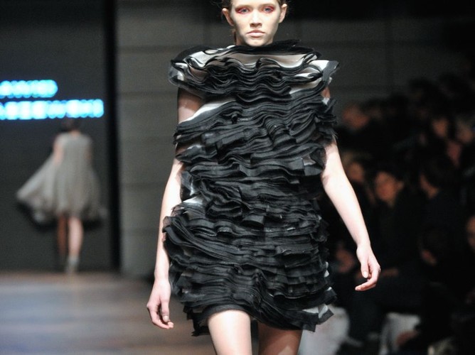 Dawid Tomaszewski na Fashion Week Poland: kolekcja wiosna-lato 2011