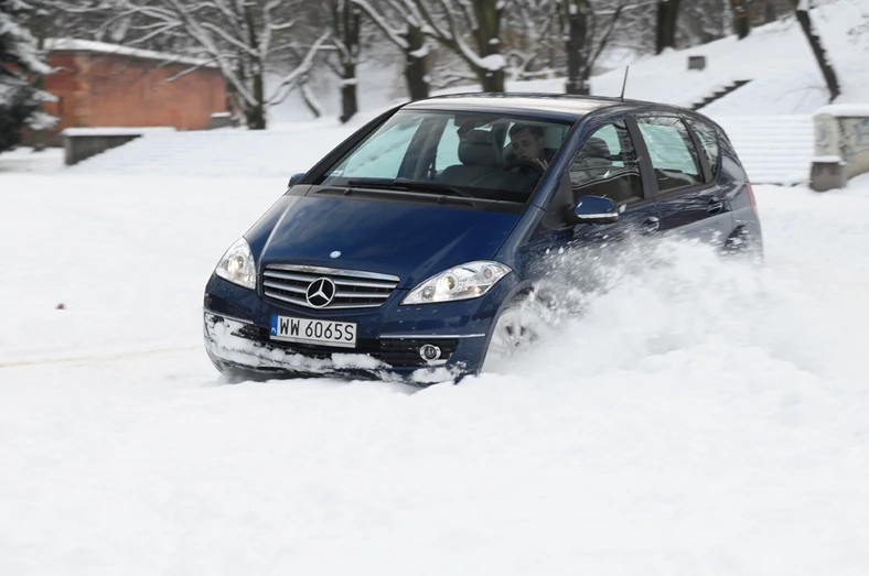 Sprawdź, co warto mieć zimą w samochodzie!